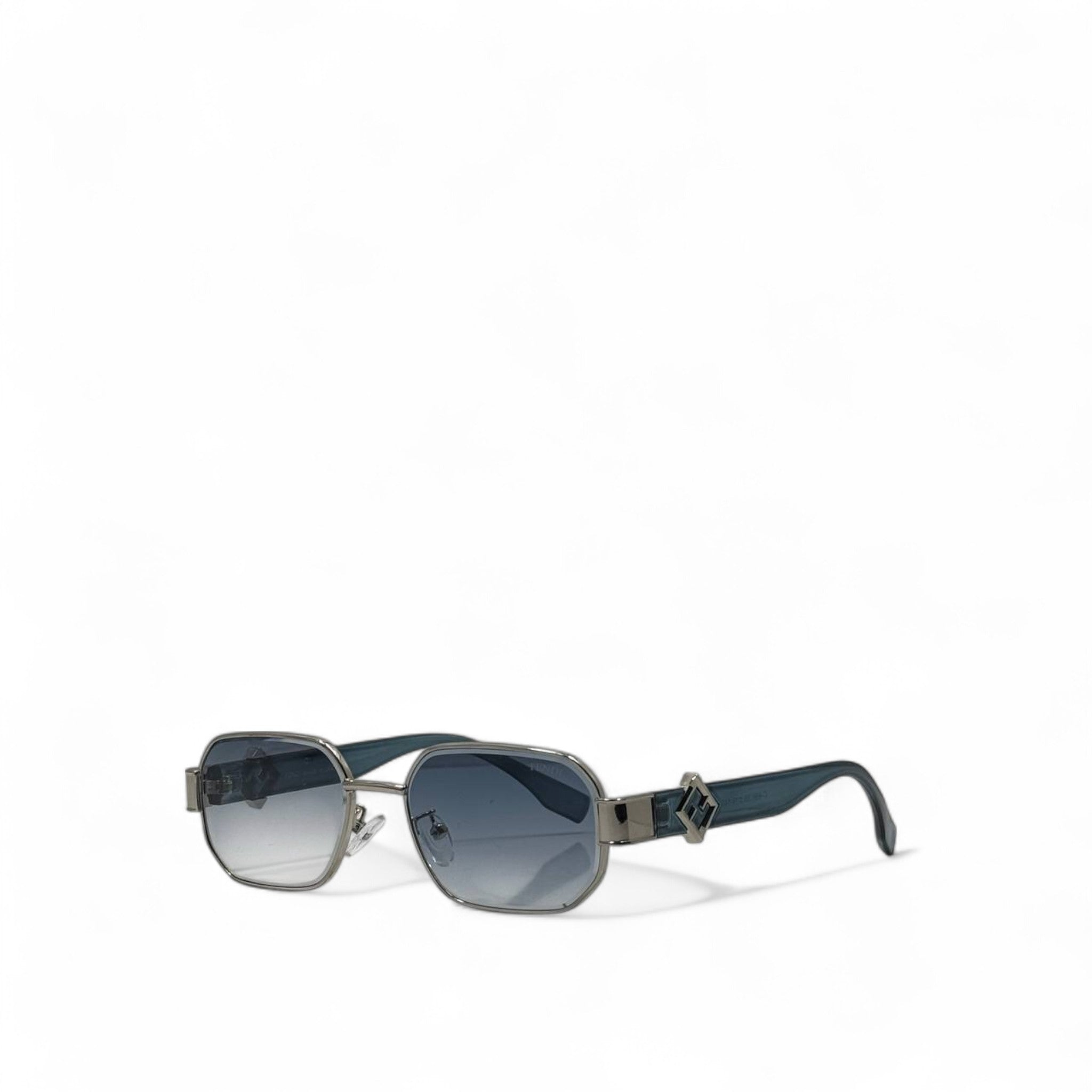 Fendi Silver Aviator Sunglasses 💙 | Blue Gradient Lenses & Logo Detail