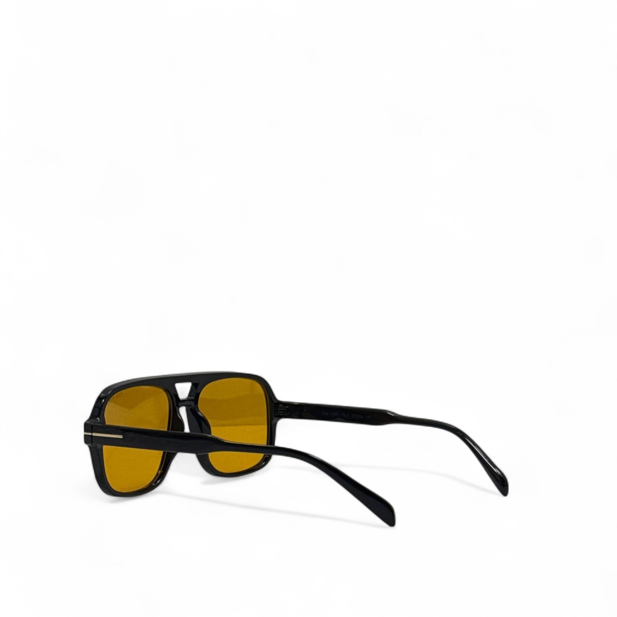 Tom Ford Black Aviator Sunglasses with Amber Lenses – Bold & Retro 🖤🟡