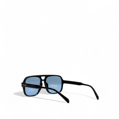 Tom Ford Aviator-Style Sunglasses – Icy Blue Lens & Jet Black Frame ❄️🖤