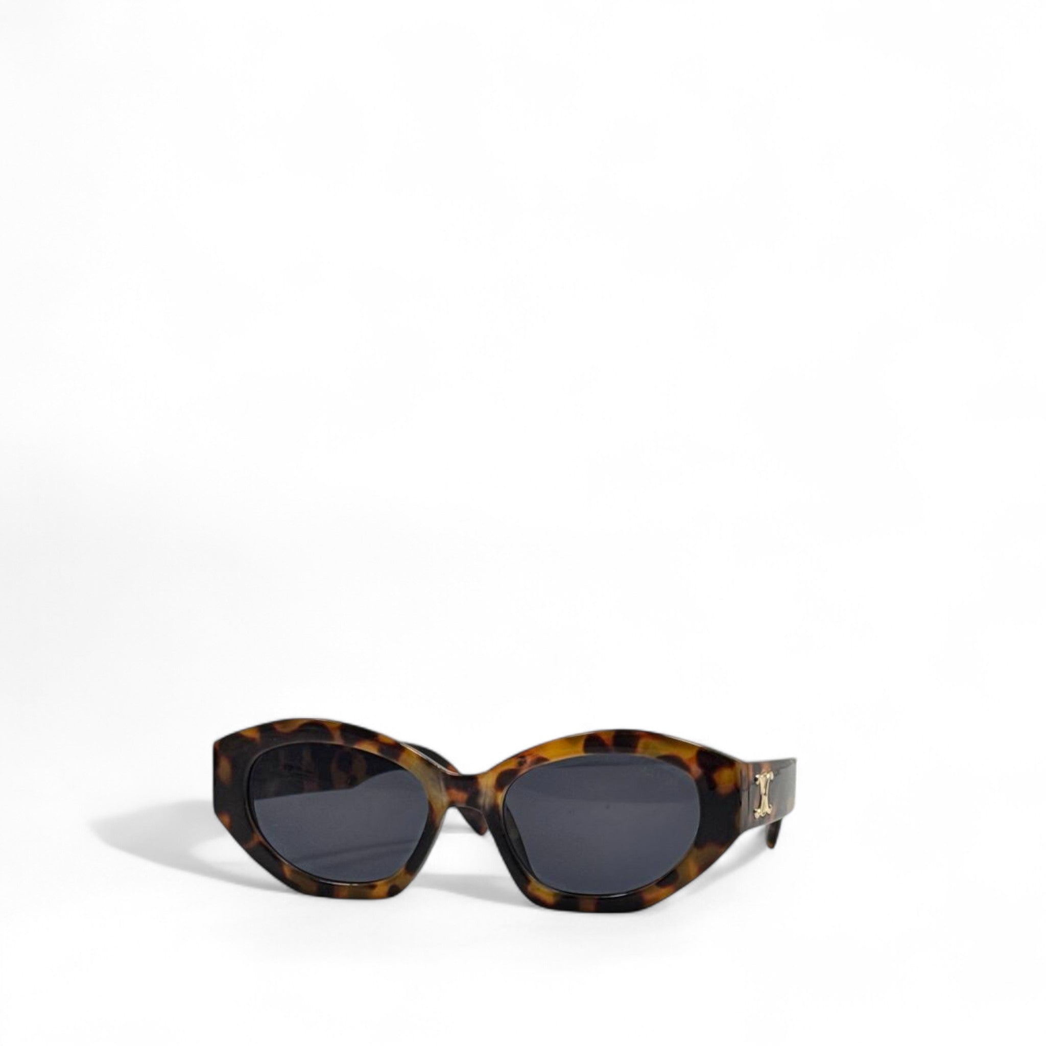 Celine Triomphe Sunglasses – Tortoiseshell Icon 🐆✨