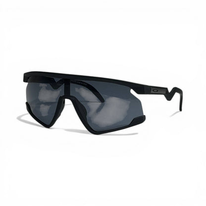 Oakley Oversized Shield Sunglasses – All Black Stealth Edition 🕶️⚡