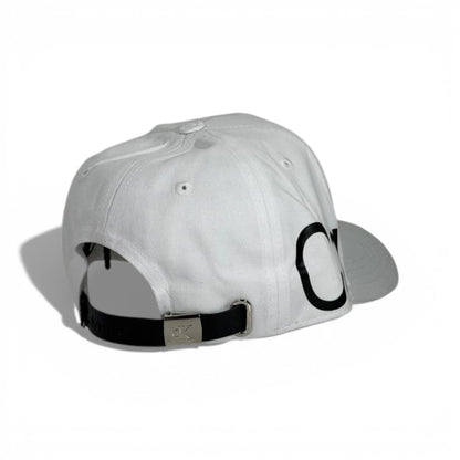🧢 Calvin Klein White Baseball Cap – Bold Logo Minimal Edition 🤍🖤✨