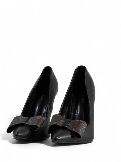 Louis Vuitton Black Monogram Bow Pumps 👠 | Elegant Luxury Pointed-Toe Heels