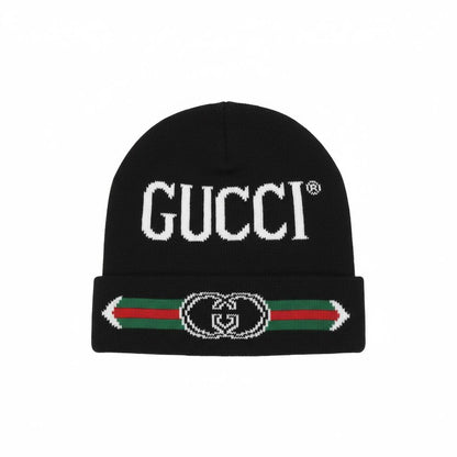 🖤 GUCCI Iconic Stripe Knit Beanie – Timeless Italian Winter Luxury ❄️