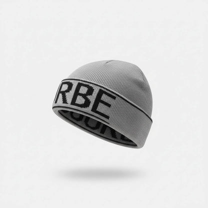🩶 Burberry Logo Knit Beanie – Classic British Winter Style ❄️
