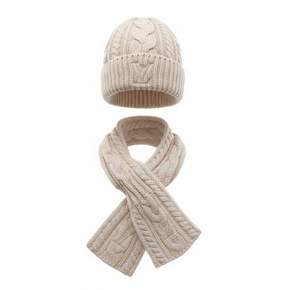 🤍 Louis Vuitton Ivory Cable Knit Beanie & Scarf Set – Elegant Winter Essential ❄️