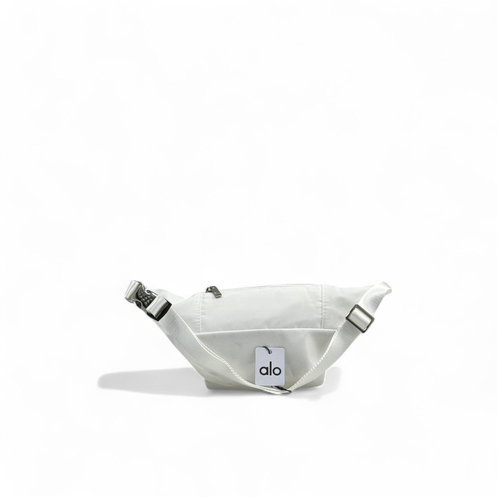 Alo Utility Belt Bag – Glacier White ❄️🎒