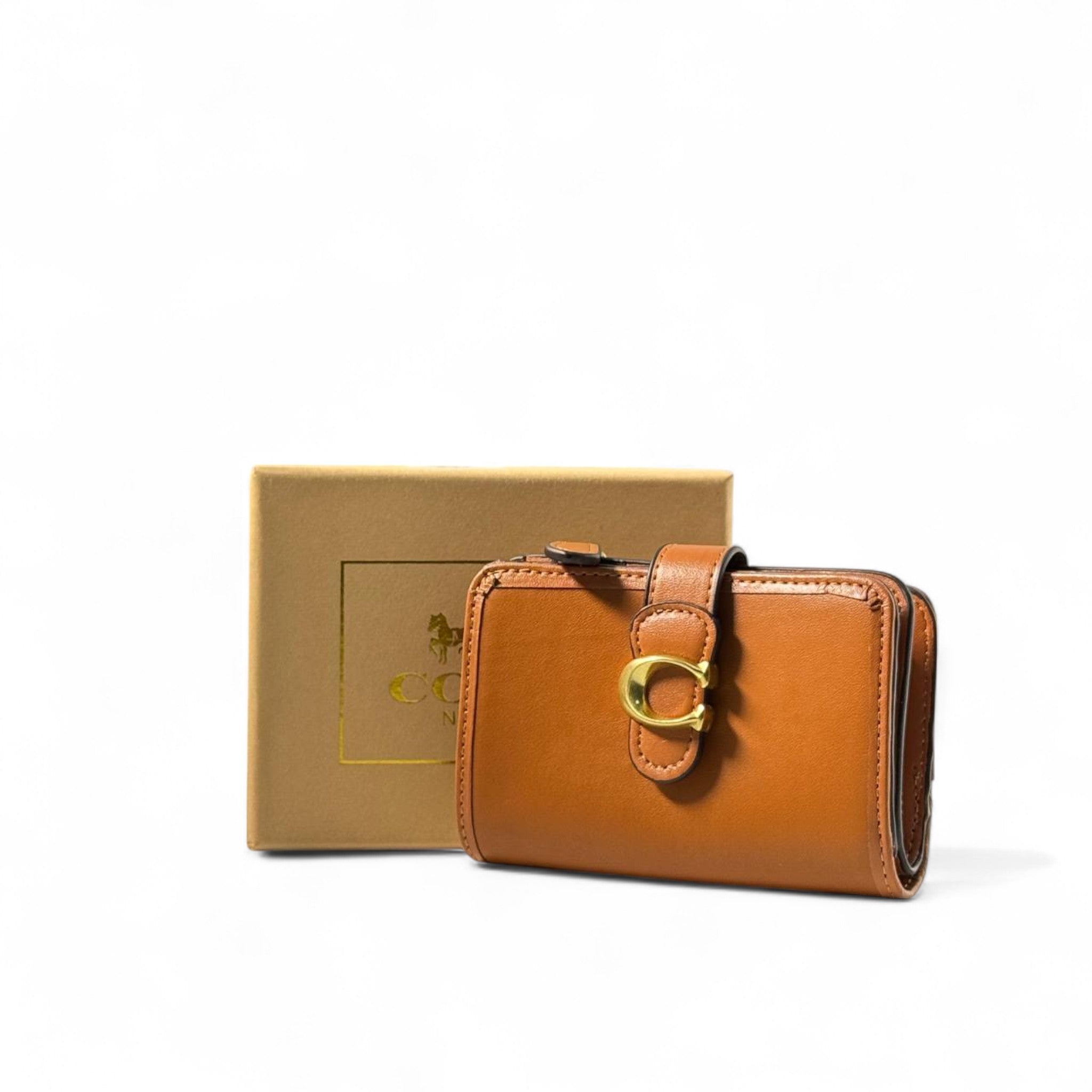 🧡 Coach Tab Wallet – Tan Leather with Gold "C" Buckle Closure ✨