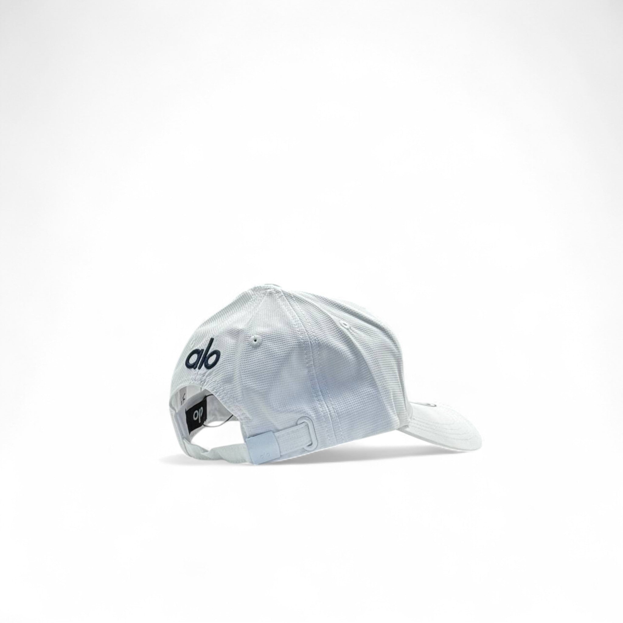 ALO Signature Cap – White Minimal Edition 🤍