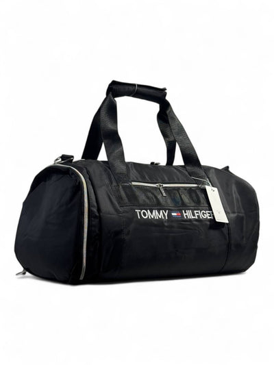 🖤 Tommy Hilfiger Duffel Bag – Black Classic Edition 🖤
