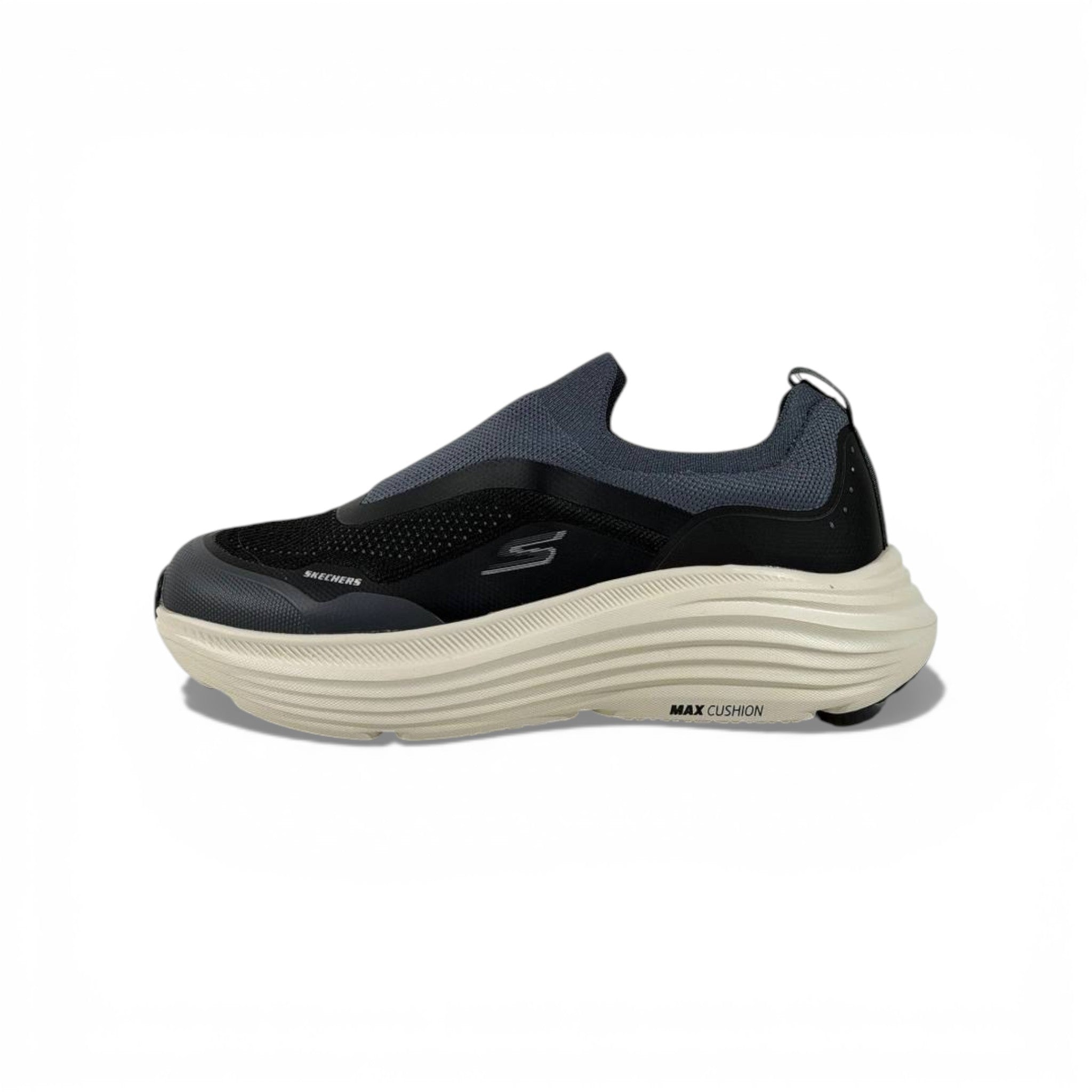 🖤 Skechers Max Cushion Slip-On Sneakers – Superior Comfort for Everyday Wear 👟✨