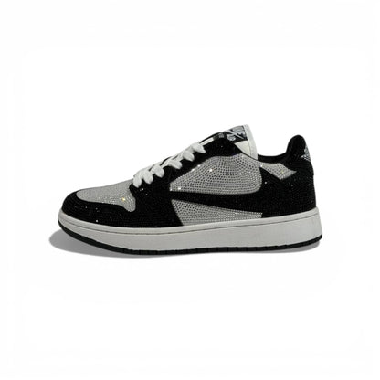✨ Nike Crystal Edition Low-Top Sneakers – Luxury Street Style with Iconic Design 👟✨