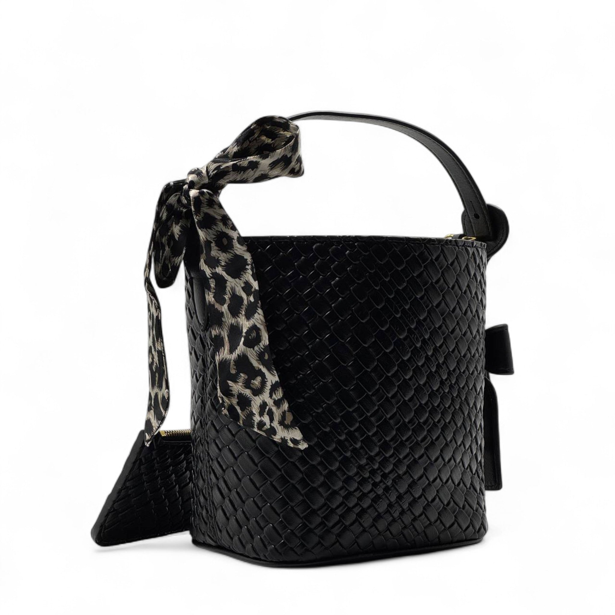 YSL Woven Bucket Bag with Leopard Scarf – Chic Black Gold Edition 🖤✨🐆
