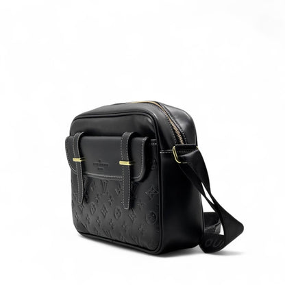 Louis Vuitton Embossed Leather Crossbody – Urban Black Edition 🖤🎒