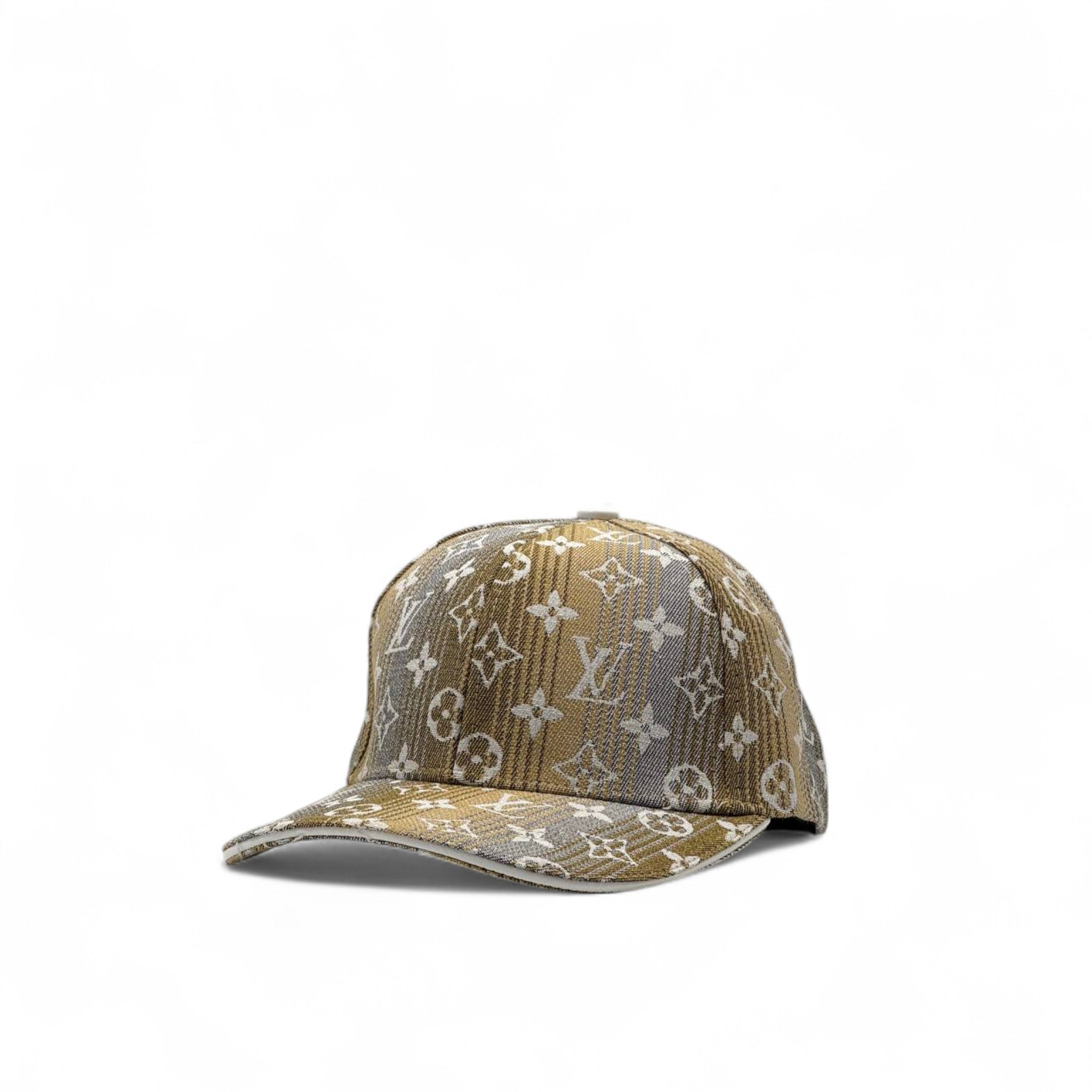 Louis Vuitton Monogram Gradient Cap – Gold Fade Edition ✨🧢