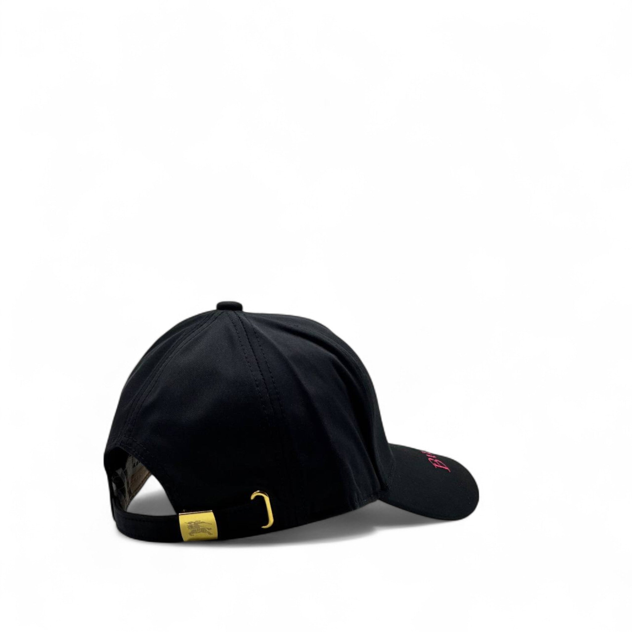 🧢 Burberry Black Logo Cap – Iconic Simplicity, London Cool 🖤🇬🇧