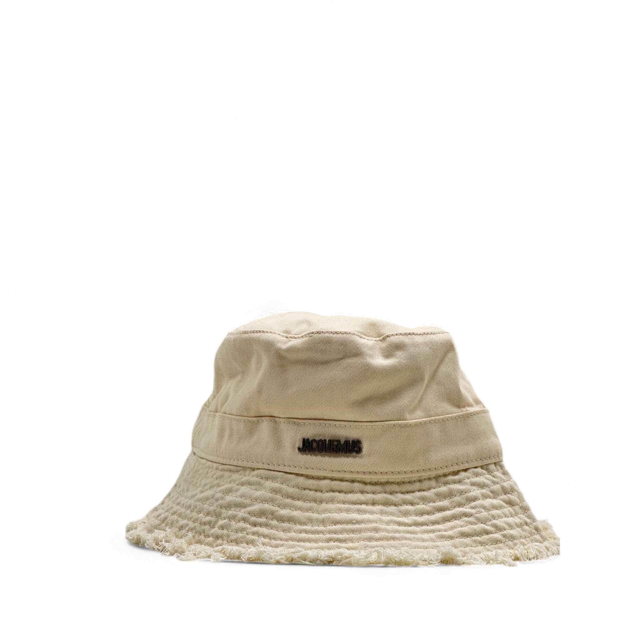 👒 Jacquemus Beige Frayed Bucket Hat – Effortless French Chic 🏖️🕊️