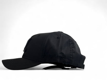 🖤 Louis Vuitton All-Black Metal Logo Cap 🖤