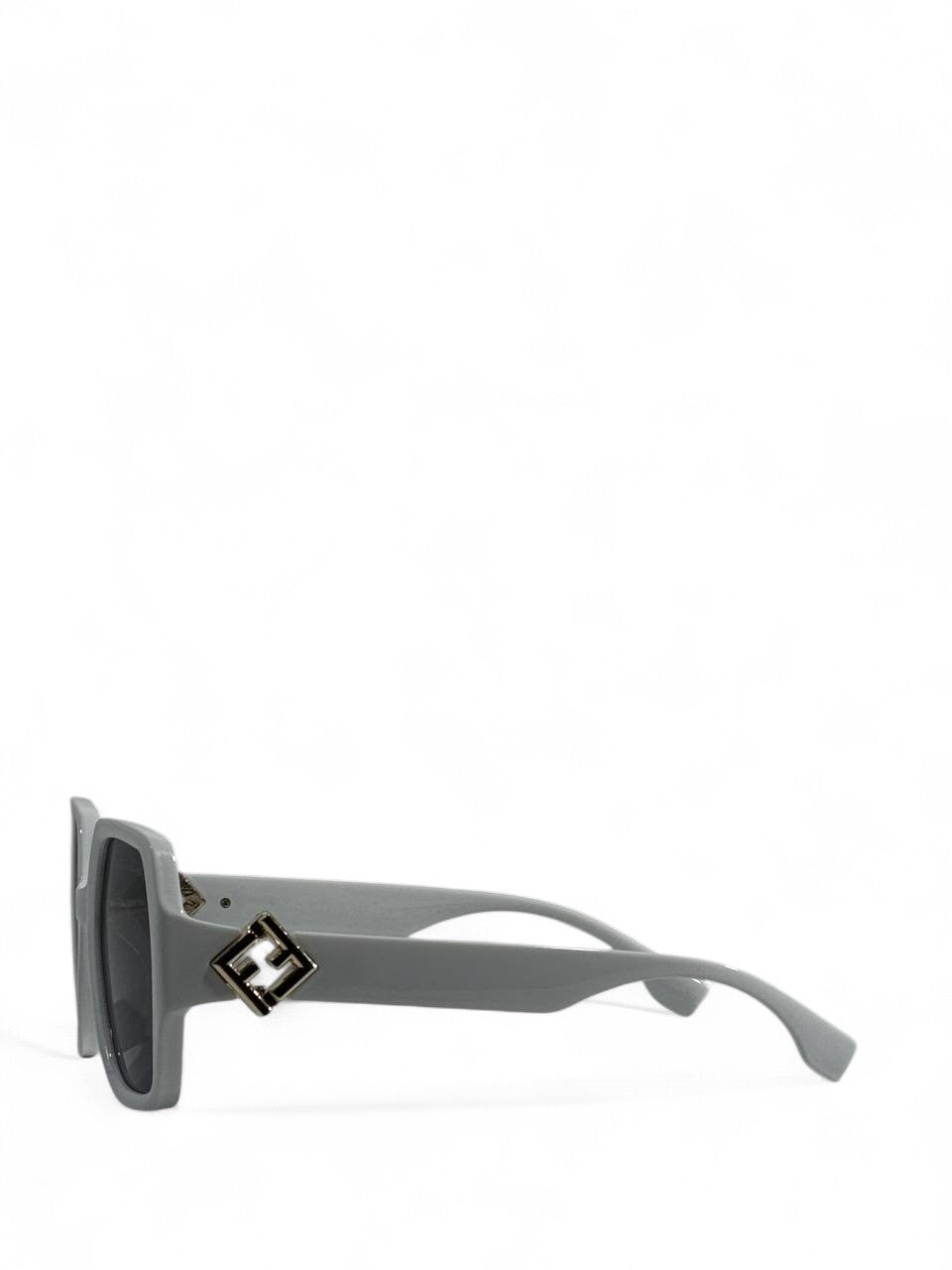🤍 Fendi White Iconic Square Sunglasses – Gold Accent Edition