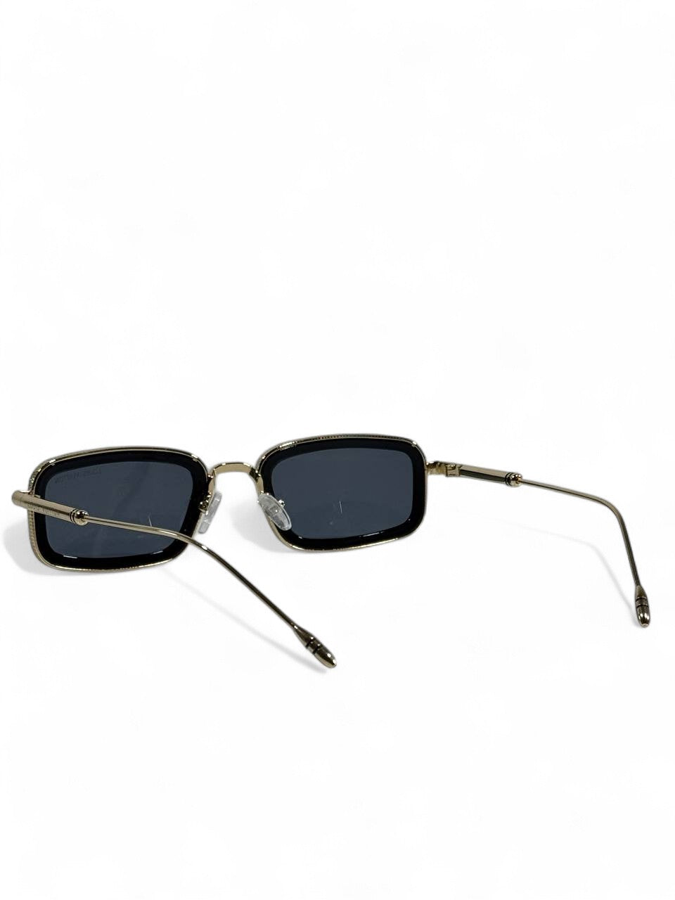 🕶️ Louis Vuitton Rectangular Frame Sunglasses – Black & Gold Edition