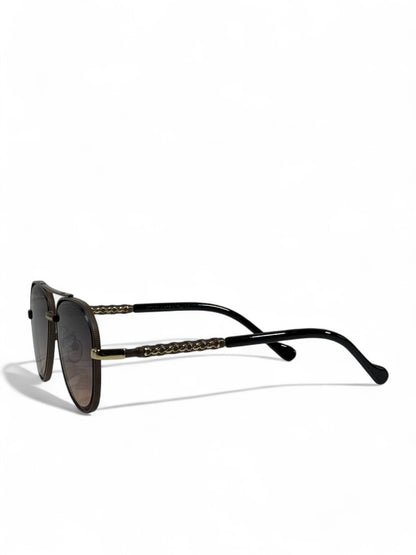 🕶️ Gucci Aviator Sunglasses – Black & Gold Signature Chain Edition