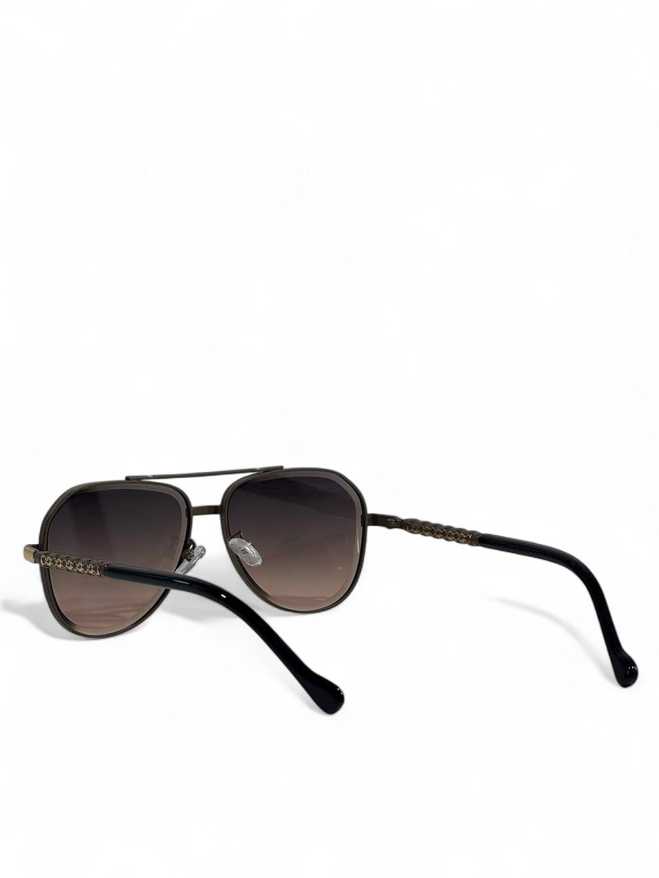 🕶️ Gucci Aviator Sunglasses – Black & Gold Signature Chain Edition