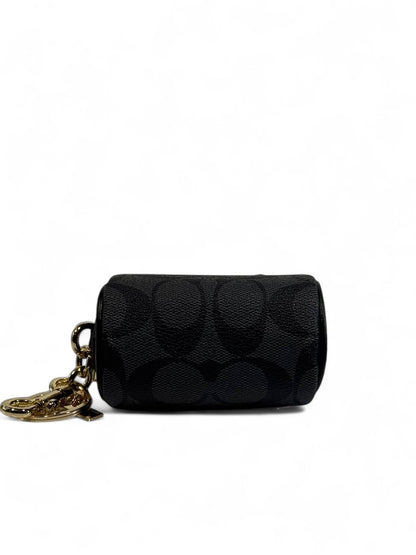 🖤 Coach Mini Signature Black Bag Charm – Iconic Elegance in Every Detail ✨