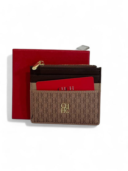 🤎 Carolina Herrera CH Signature Card Holder – Timeless Monogram in Brown Elegance 💼