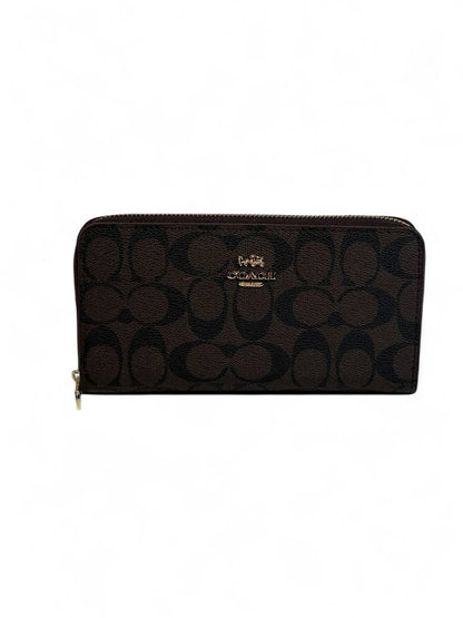 🤎 Coach Signature Zip-Around Wallet – Brown Monogram Edition 💼