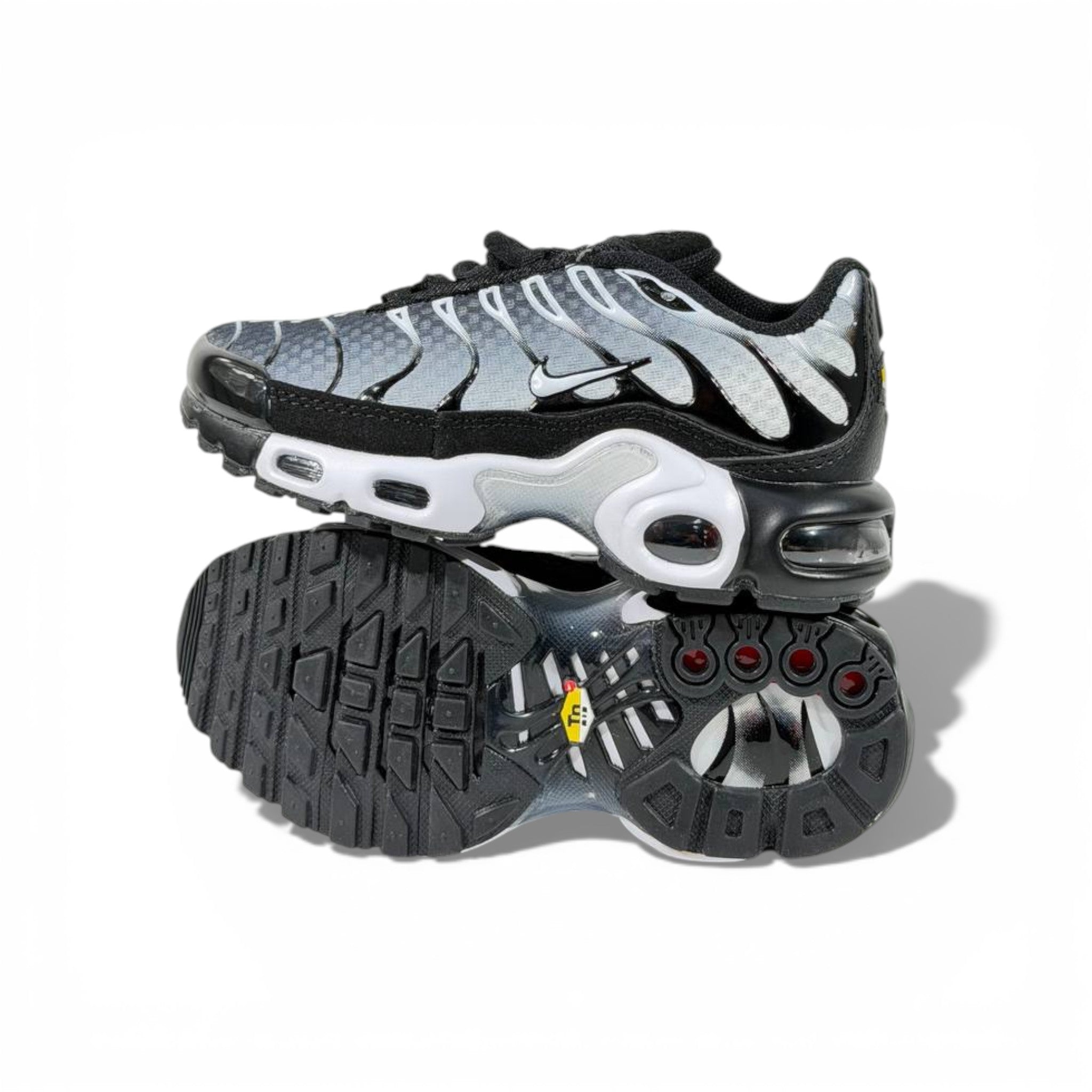 Nike Air Cushioned Kids Sneakers – Comfort, Support & Play-Ready 👟🧒