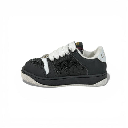 Gucci Kids Black Sneakers – Classic Style with Sparkle Details ✨👟