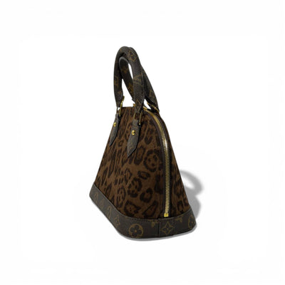 👜 Louis Vuitton Leopard Alma Handbag – Monogram Trim ✨