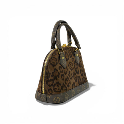 👜 Louis Vuitton Leopard Alma Handbag – Monogram Trim ✨