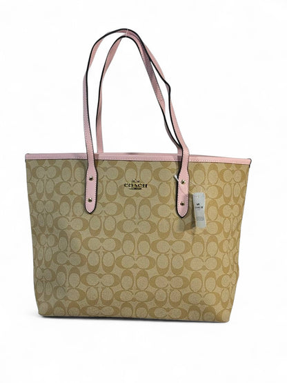 🌸 Coach Signature Canvas Tote — Pink Edge Edition 🌸