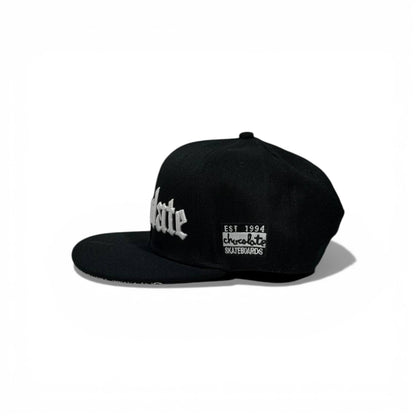 🧢 Black “Viralate” Gothic Embroidered Snapback Cap – Flat Brim Streetwear