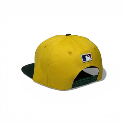 🧢 Oakland A’s Embroidered Snapback Cap – Yellow Crown & Green Flat Brim