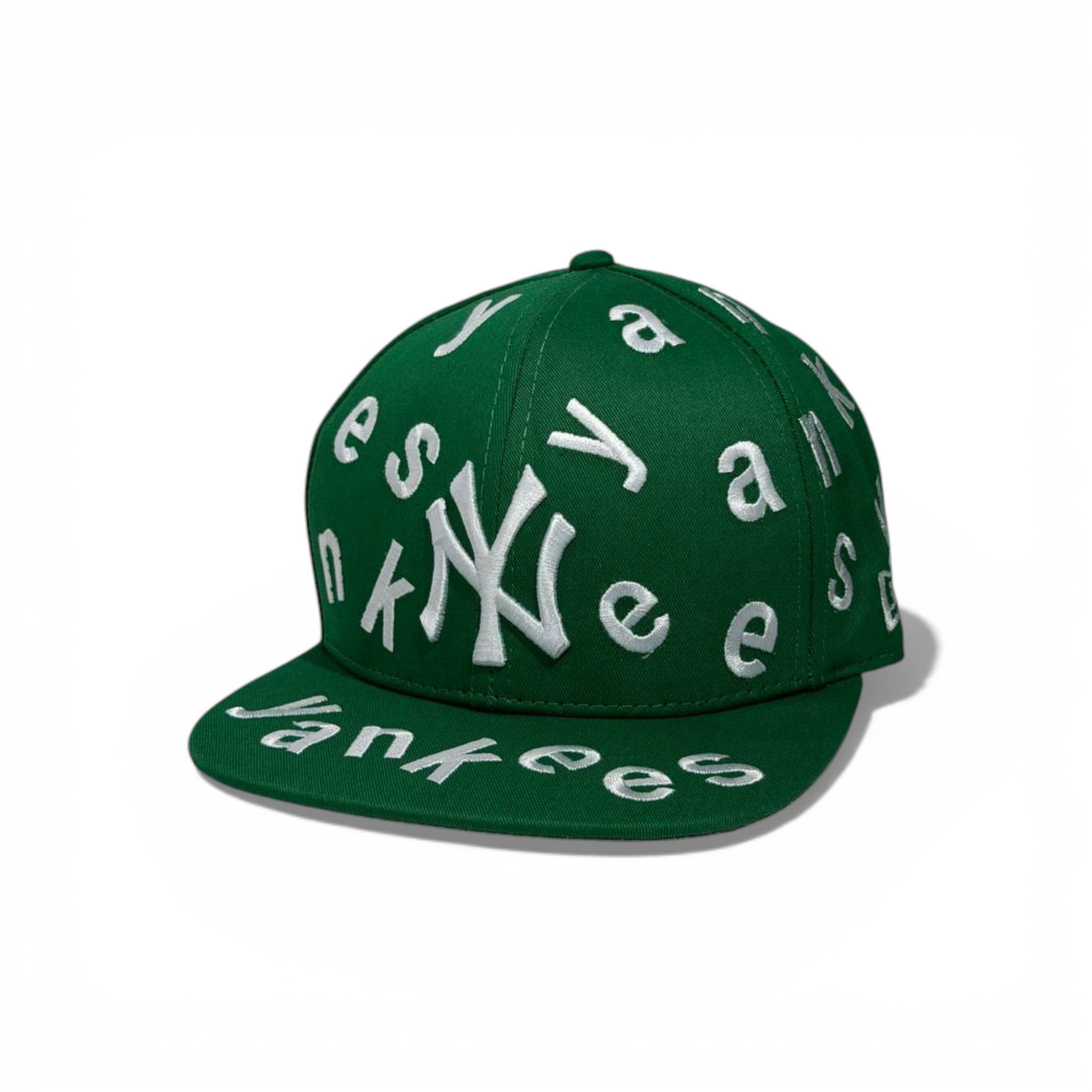 🧢 New York Yankees Embroidered Snapback Cap – Green All-Over Logo