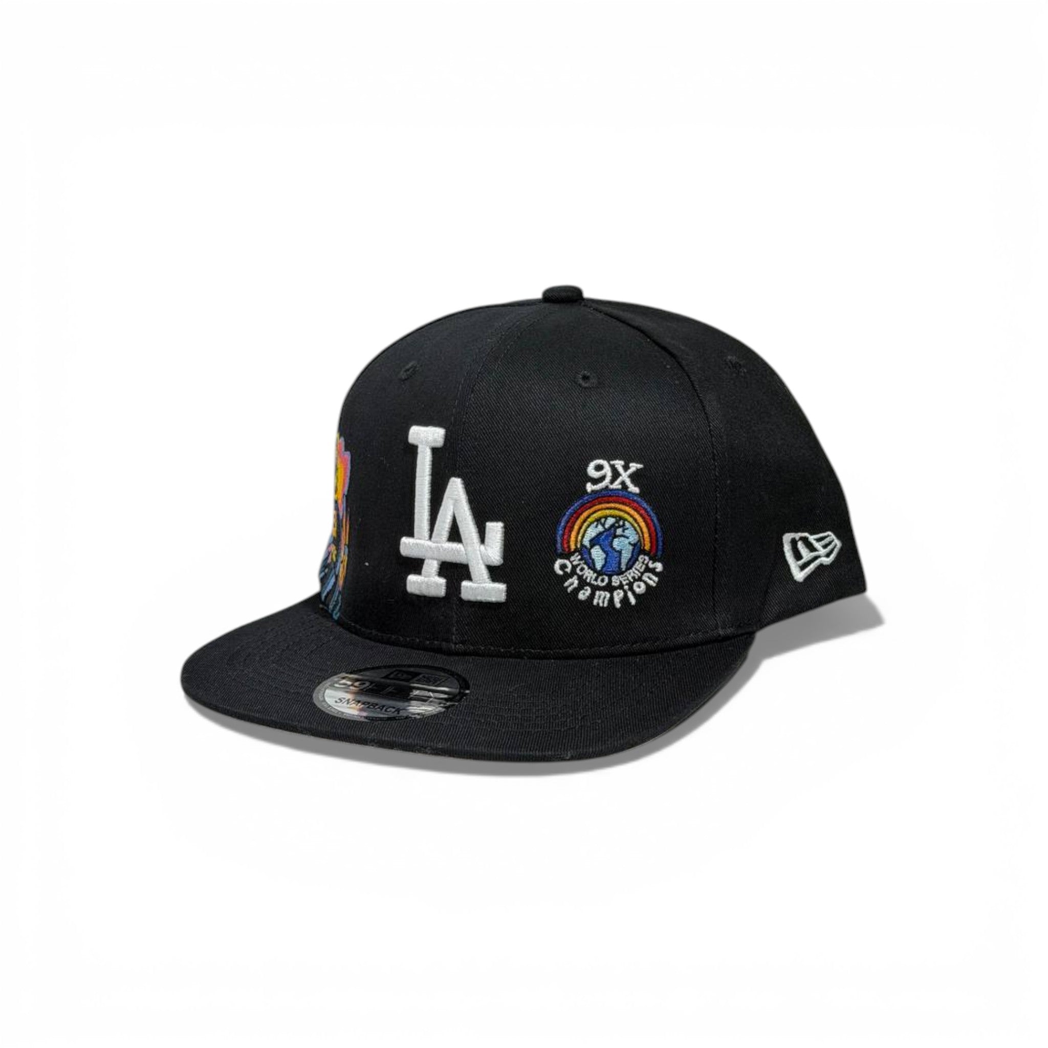 🧢 Los Angeles Dodgers Embroidered Snapback Cap – Black