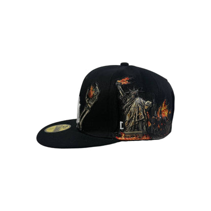 New York Yankees Graphic Black Fitted Cap – Flame Art Design 🔥🧢