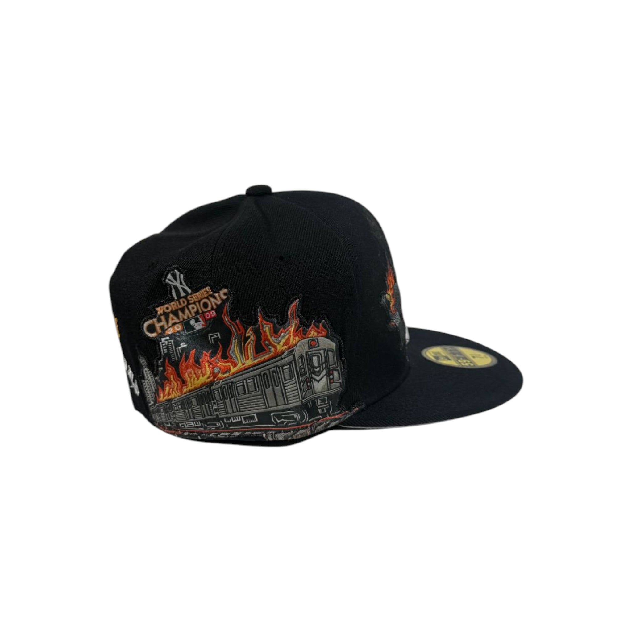 New York Yankees Graphic Black Fitted Cap – Flame Art Design 🔥🧢
