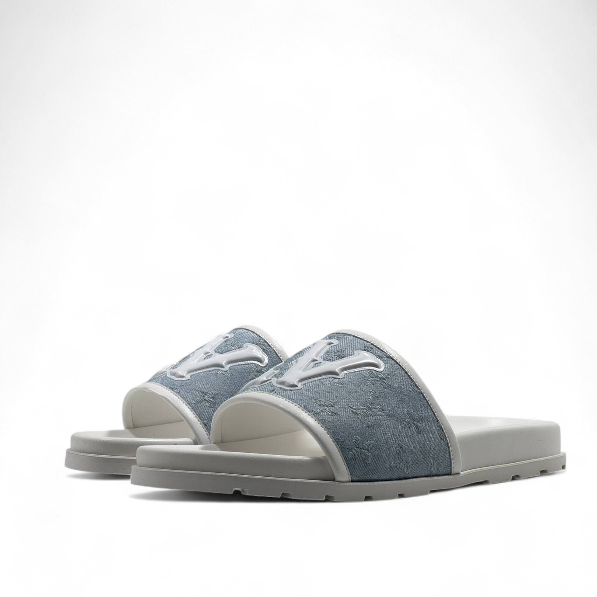 Louis Vuitton Denim Slide Slippers – Light Blue & White Comfort 🧊👟