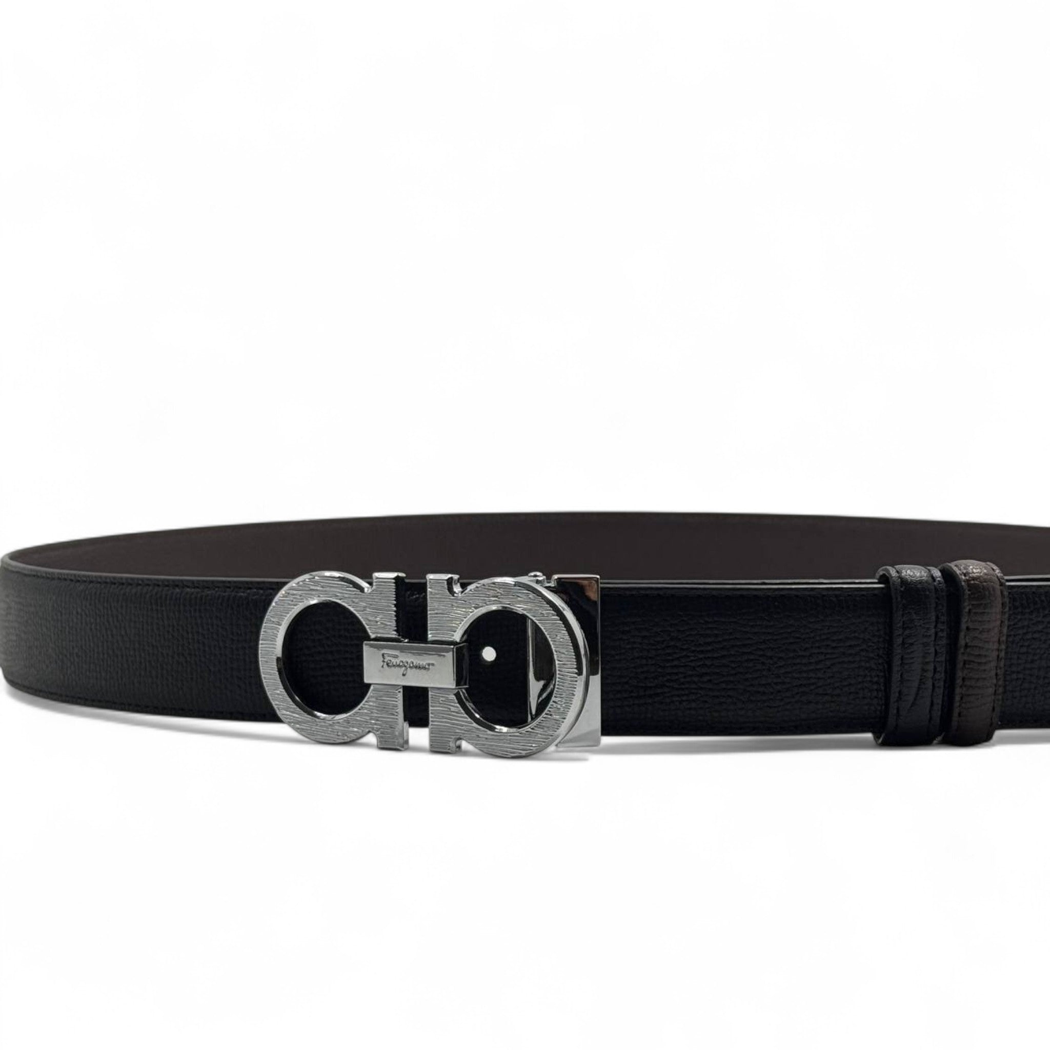 Salvatore Ferragamo Gancini Reversible Leather Belt – 130cm 🖤🤎 Luxury Dual-Tone