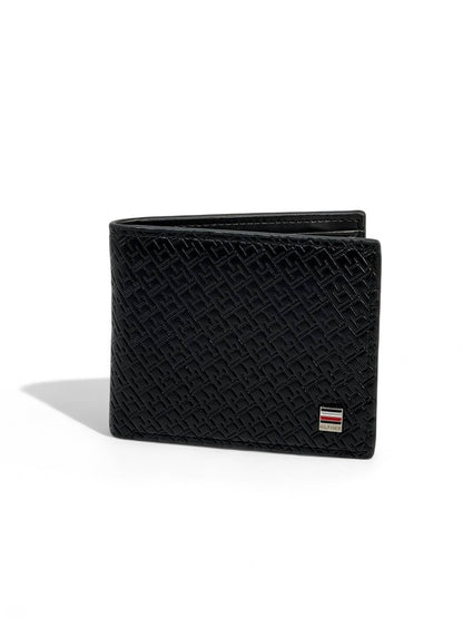 Tommy Hilfiger-Inspired Black Embossed Wallet – Precision in Every Detail 🖤✨