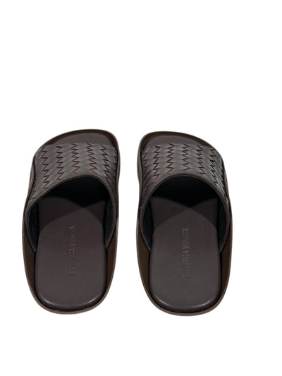Bottega Veneta Intrecciato Slide Sandals – Brown Edition 🤎✨