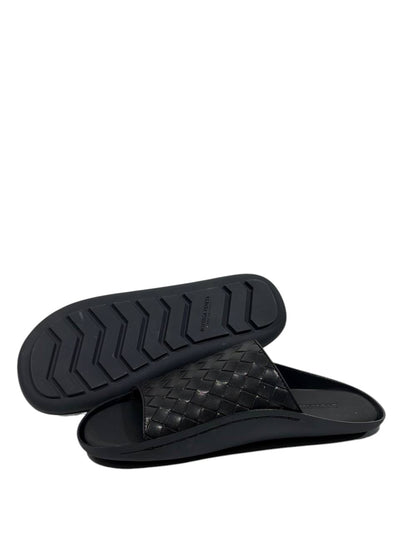 Bottega Veneta Intrecciato Slide Sandals – Black Edition 🖤✨