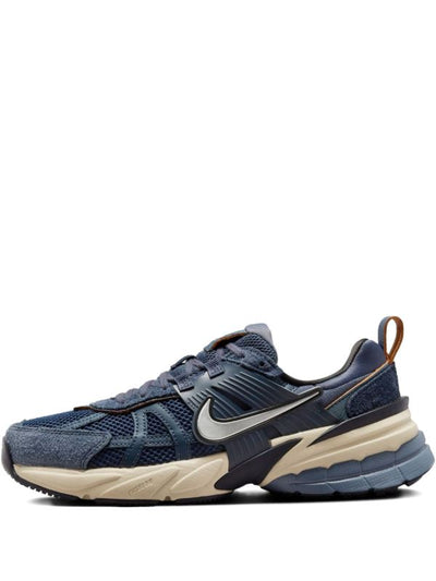 navy layered men's Nike sneaker with mesh and suede upper, cream midsole and blue outsole