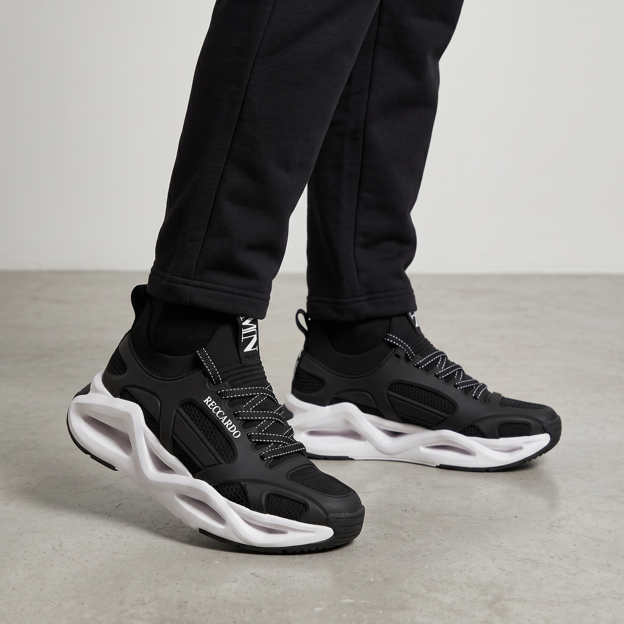 🖤 Armani Exchange Chunky Runner Sneakers White & Black 👟⚡