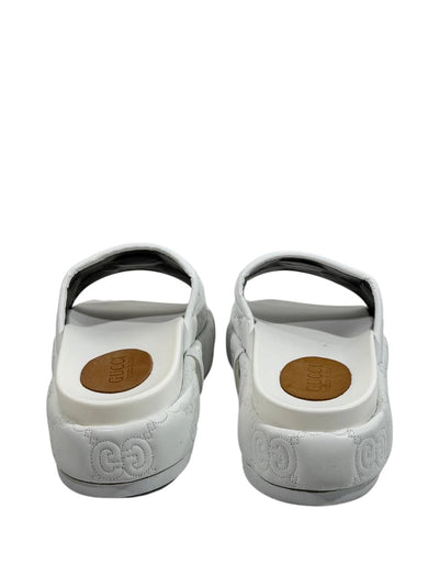 GUCCI GG Embossed Slide Sandals – White Edition 🤍✨