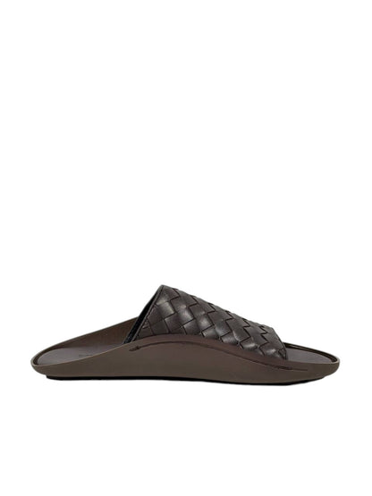 Bottega Veneta Intrecciato Slide Sandals – Brown Edition 🤎✨
