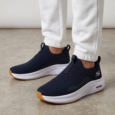 🖤 Skechers Ultra Go Slip-On Sneakers – Black